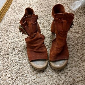 AS98 naya wedge in red size 38 EU.